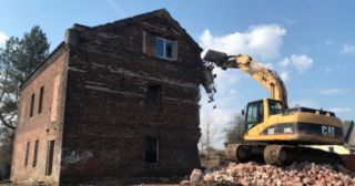 Демонтаж кирпичного дома Верхняя Пышма, цена от 2989 руб.